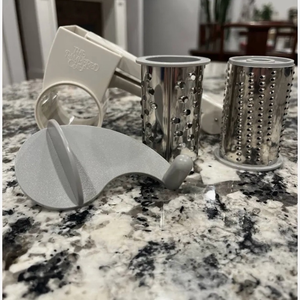 The Pampered Chef White and Silver Grater Set